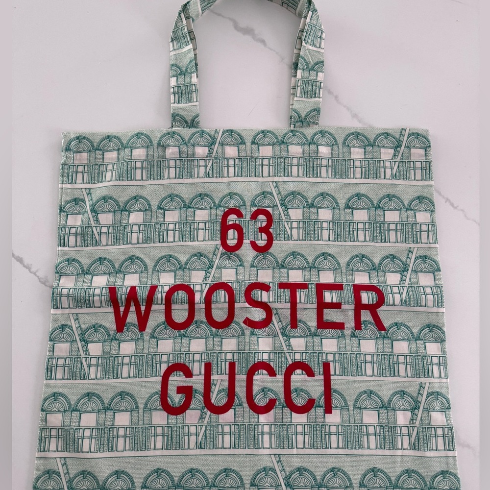 Gucci and The Met Fabric Tote Bag : brand new